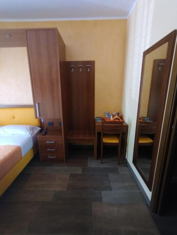 B&B Il Ghiro Роккаразо Екстер'єр фото